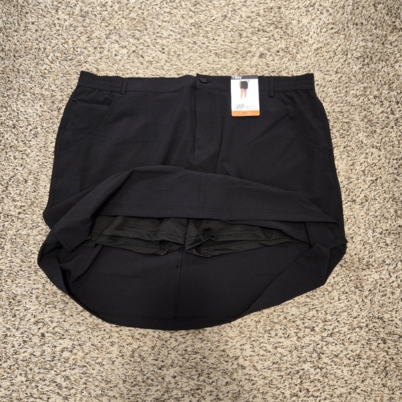 Tilley Ladies Black Trek Skort With Stretch Ripstop Material Size XXL - Picture 6 of 15